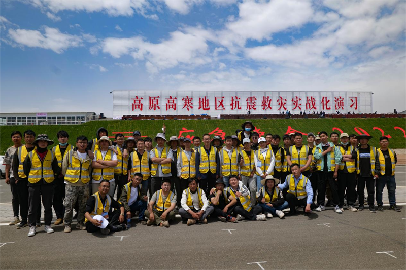 使命光榮催人進(jìn) 征程浩瀚待奮蹄